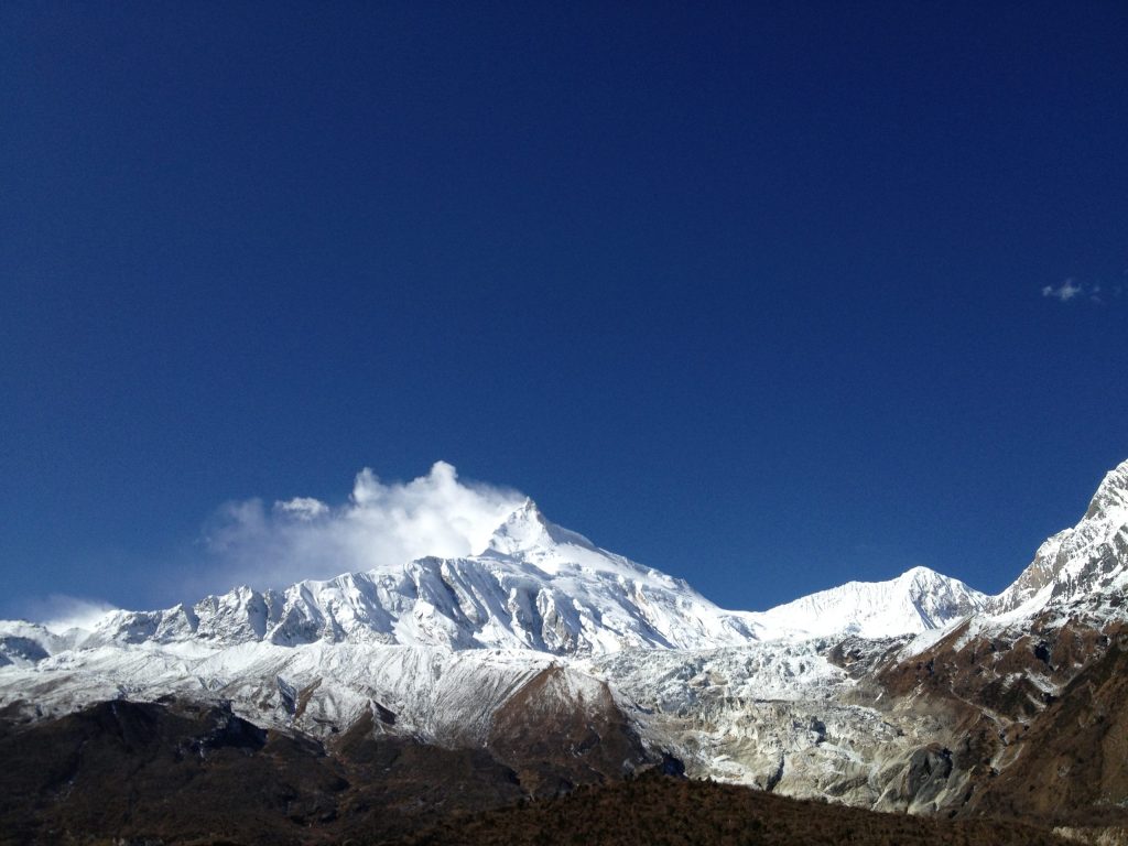 manaslu circuit treks
